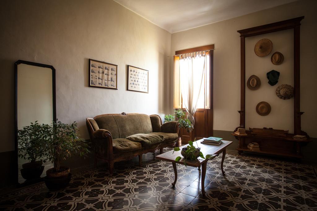 Piazza San Pantaleo Acomodação com café da manhã Sorso Exterior foto