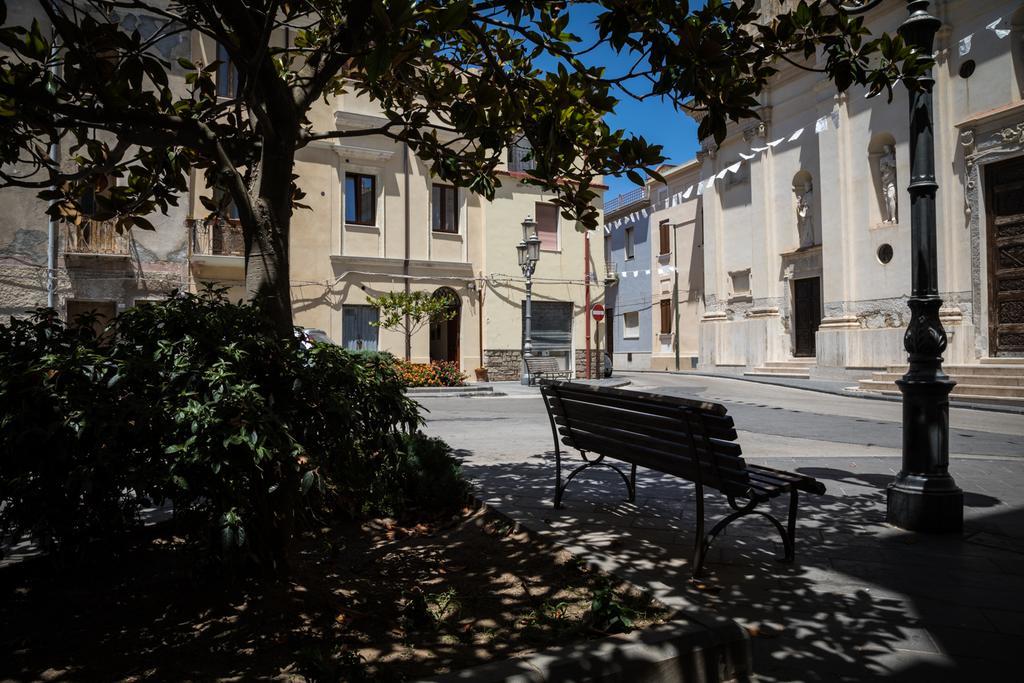 Piazza San Pantaleo Acomodação com café da manhã Sorso Exterior foto